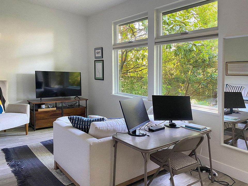 There are many ways to configure the rooms for work/live and a home office