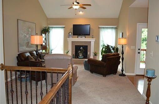 3rd image of 9614 N Adrian Pl
