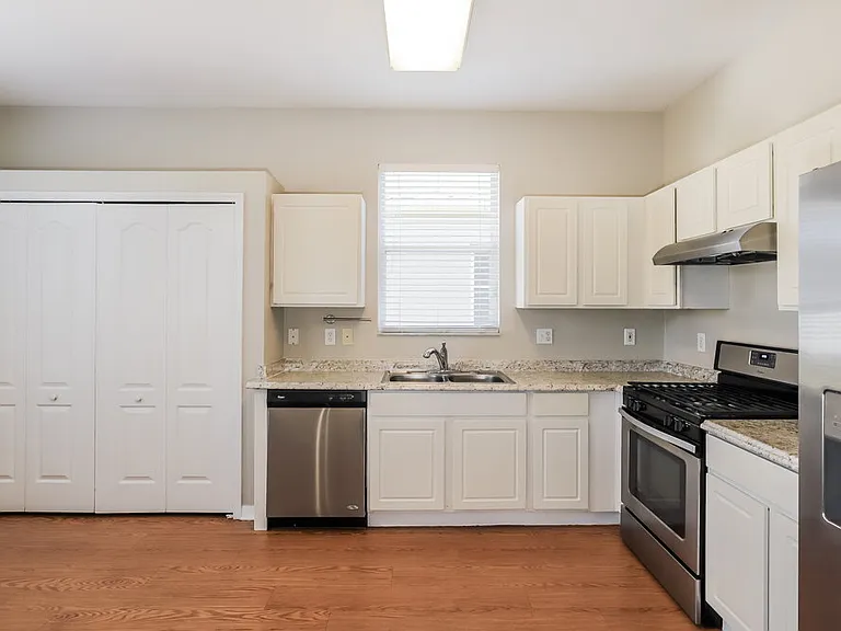 10639 Eveningwood Ct — Photo 7