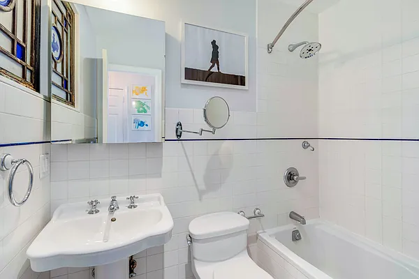 Sold by Compass | media 22