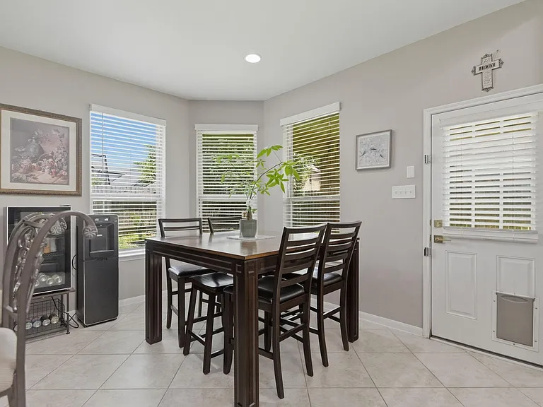 14535 Mountain Cliff Ln — Photo 9