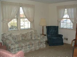 1106 Woodland Terrace Dr, Chesapeake, VA 23323