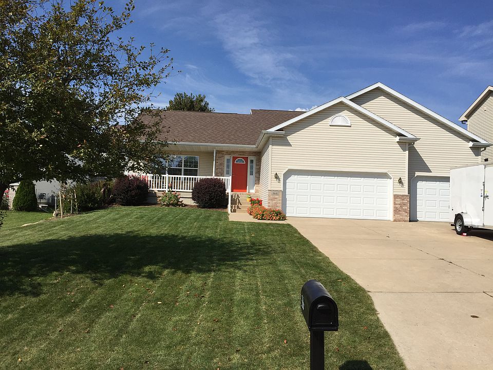 366 N. Westmount Dr