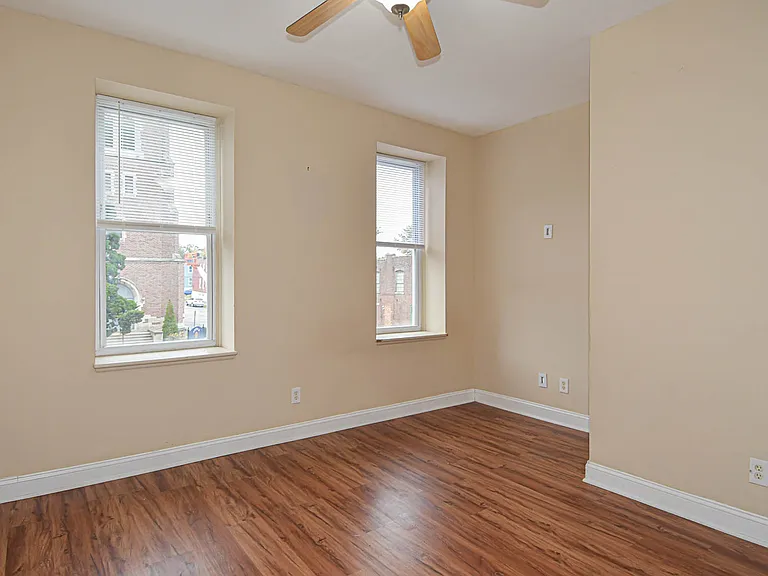 2602 Minnesota Ave — Photo 7