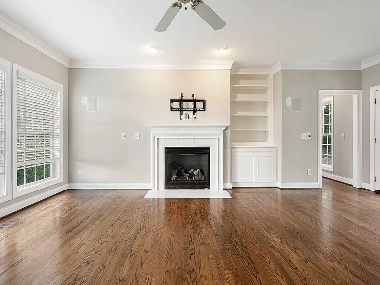 30135 Porter Dr — Photo 35