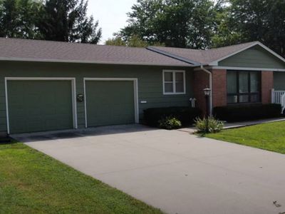 411 Minnehaha St, Hiawatha, KS, 66434