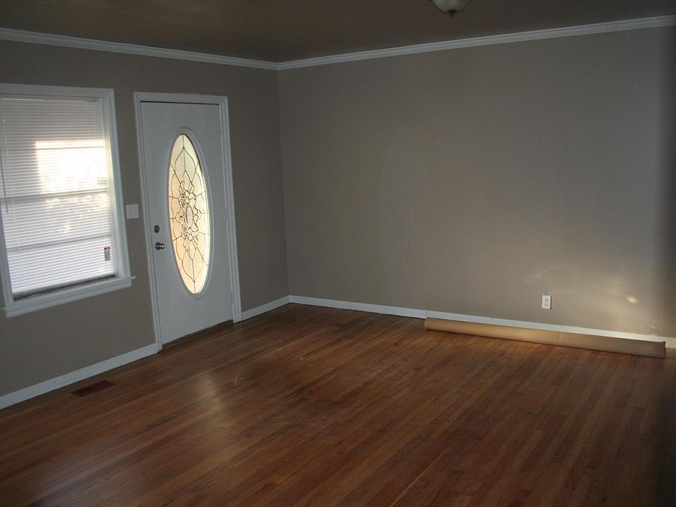 1st image of 1001 N Market Ave