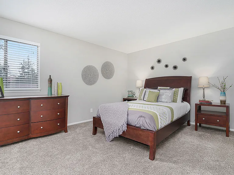 Kenilworth Apartments — Photo 85