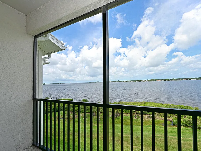 1010 Tidewater Shores Loop #406 — Photo 15