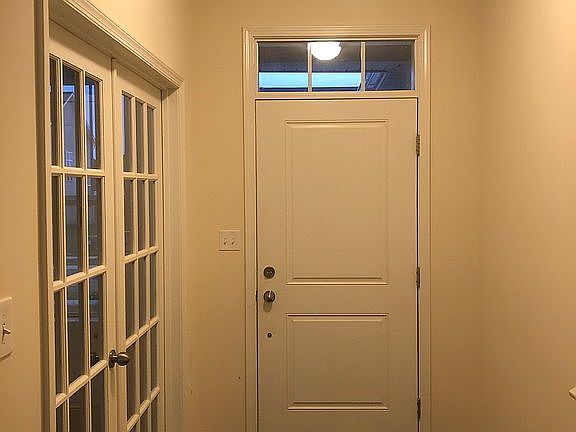 3rd image of 213 Saffron Cir