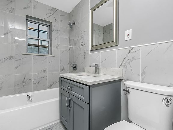 4th image of 1003 Fenwood Dr