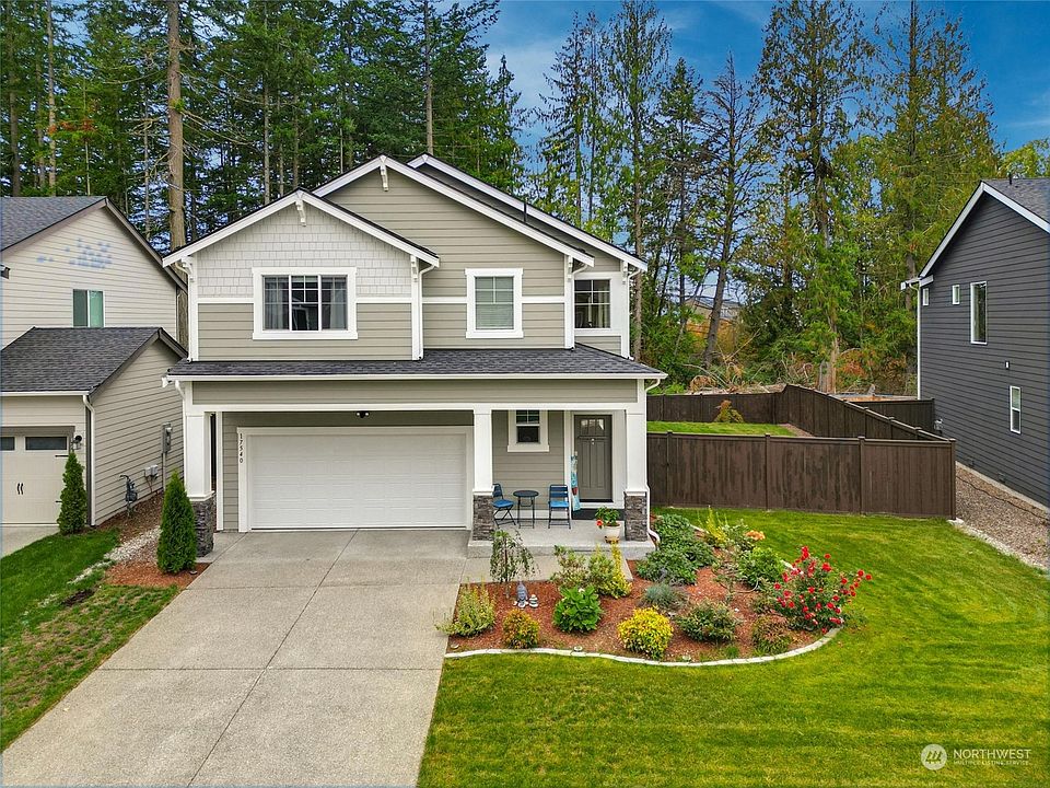 1st image of 17540 Crossing Drive E