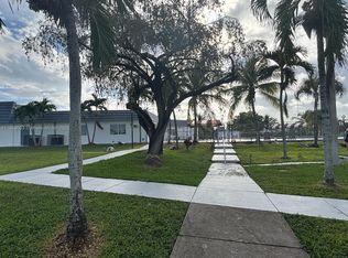 Ro-Mont South Condo G, Miami Gardens, FL 33179