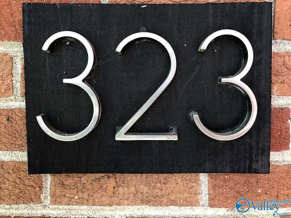 4 bed, 2.0 bath, 1950 sqft, $1,850 — Photo 3