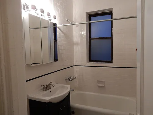 Rented by Aimee Grodanz, LREB | media 18