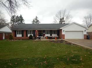 1915 Burlington Rd, Akron, OH 44313