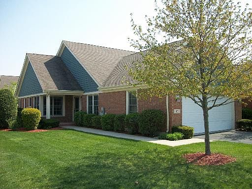 1st image of 10 S Wysteria Dr