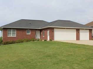 400 Holt St, Anamosa, IA 52205