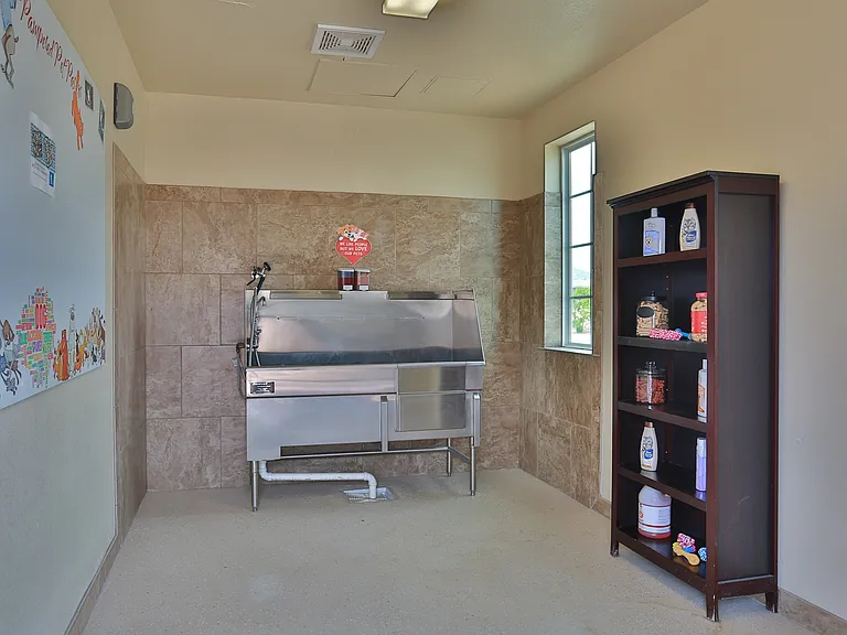 Bella Estancias Apartment Homes — Photo 25