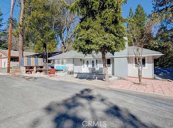 3rd image of 27486 Nancy Dr