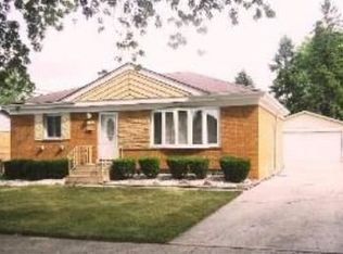 11039 Shelley St, Westchester, IL 60154