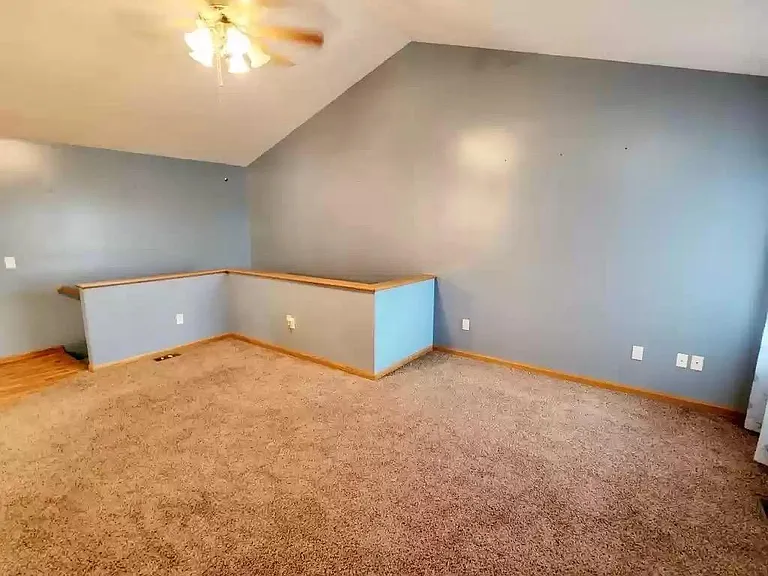 1301 Sierra Dr — Photo 6