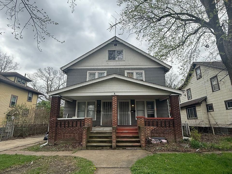 1st image of 1836 E 33rd St