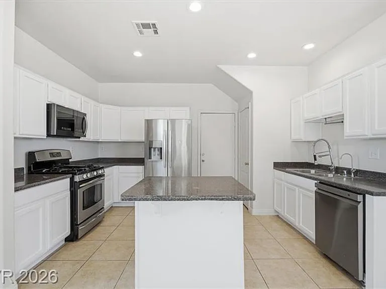 10630 Lessona St — Photo 1