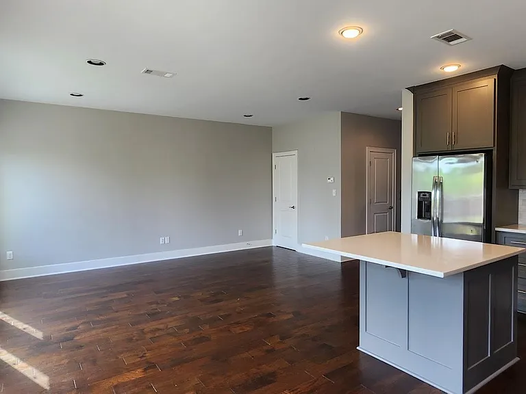 5503 Village Dr — Photo 16