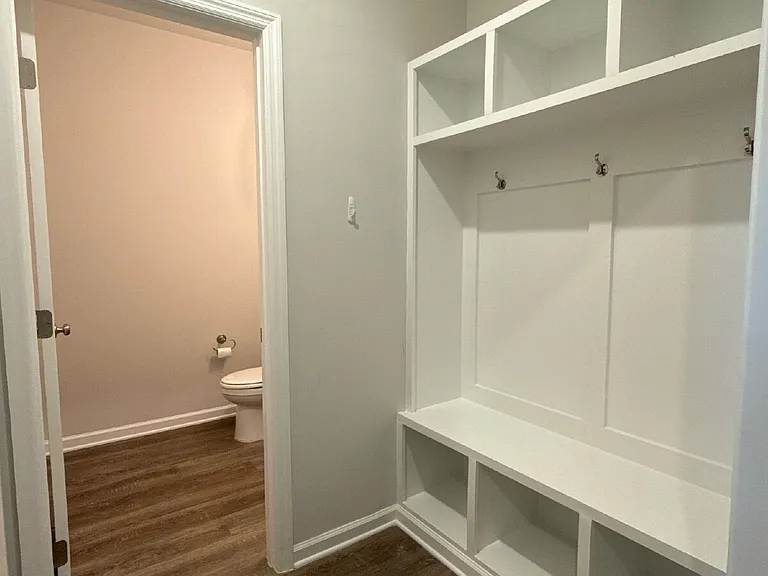 102 Ranna Dr — Photo 4