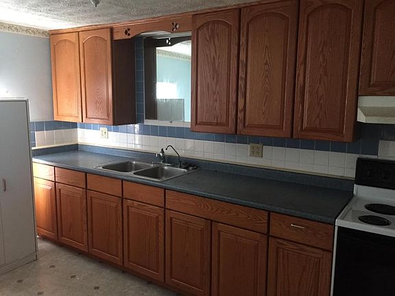 3rd image of 2254 Amherst Ave