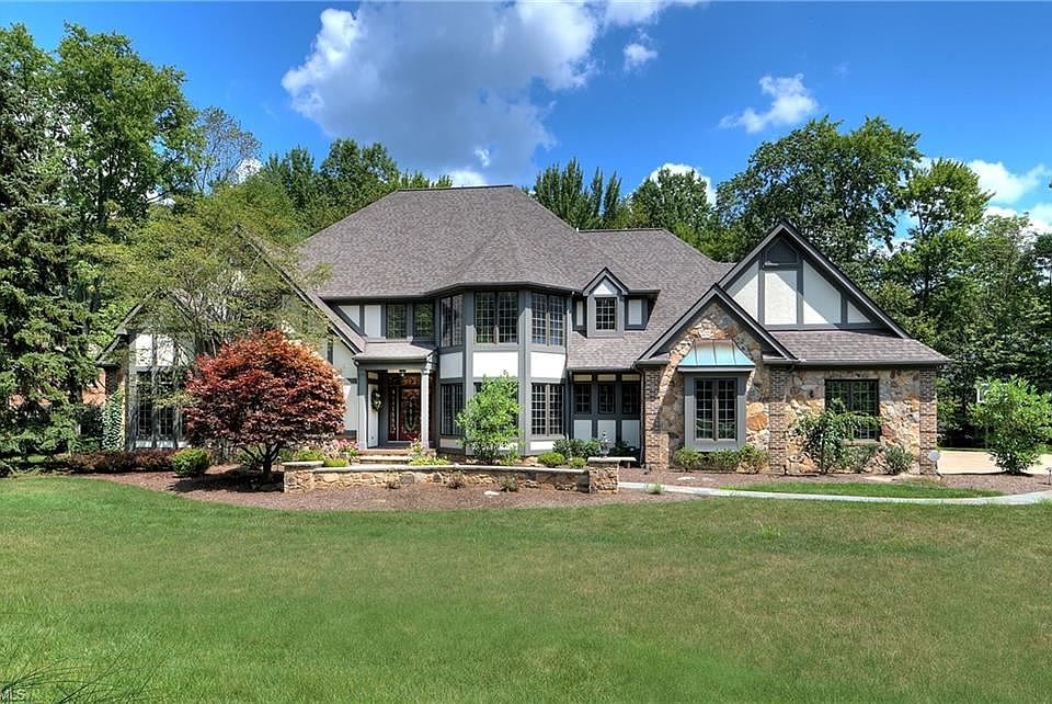 1st image of 6353 Paderborne Dr
