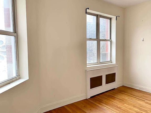 4th image of 220 W 107th St APT 4B