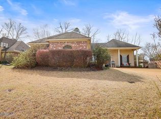 222 Turtle Ln, Brandon, MS 39047