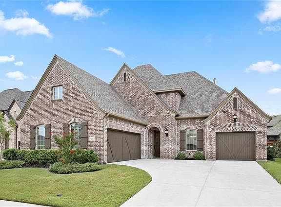 2nd image of 1306 Cottonwood Dr