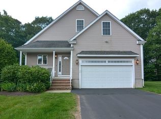 59 Lawrence Dr #59, Franklin, MA 02038