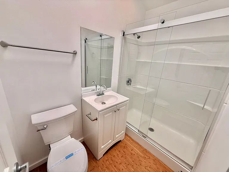 7529 Herschel Ave — Photo 10