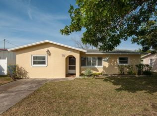 518 8th Ave SW, Largo, FL 33770