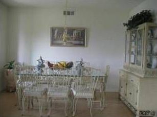 5th image of 12661 Biscayne Ave