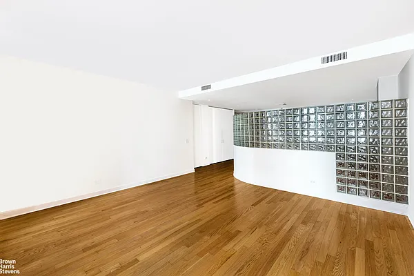 Rented by Brown Harris Stevens | media 4