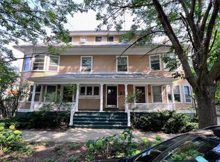 521 Hamilton St #1, Evanston, IL 60202