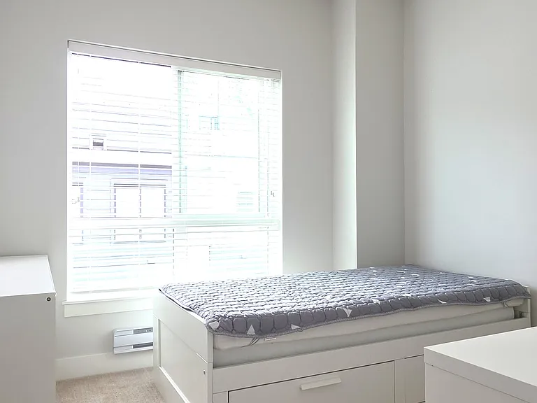 2280 163rd St #108 — Photo 11