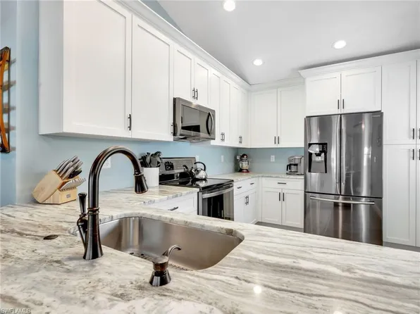 20065 Serene Meadow LN, ESTERO, FL 33928