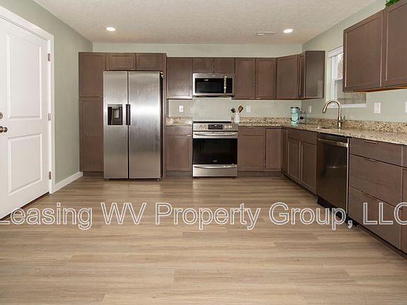 2nd image of 201 Berry Ln
