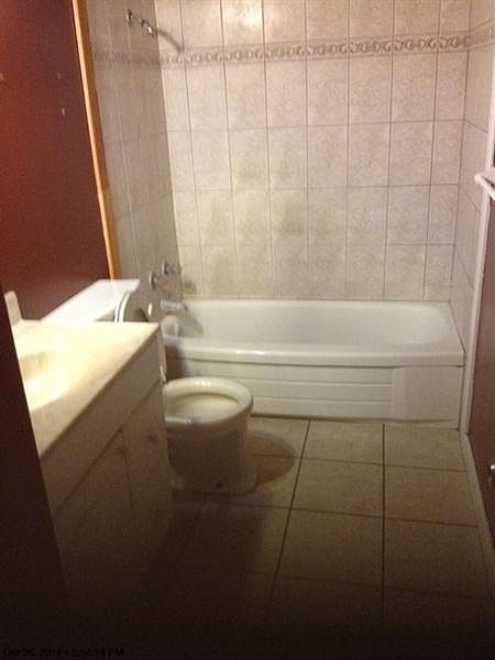 2nd image of 2047 Sandalwood Dr
