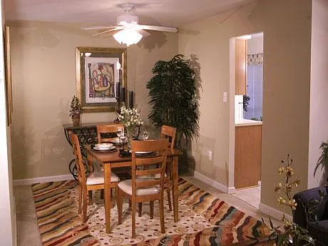 4904 Fran Place — Photo 10