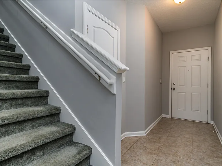 503 Walnut Dr — Photo 12