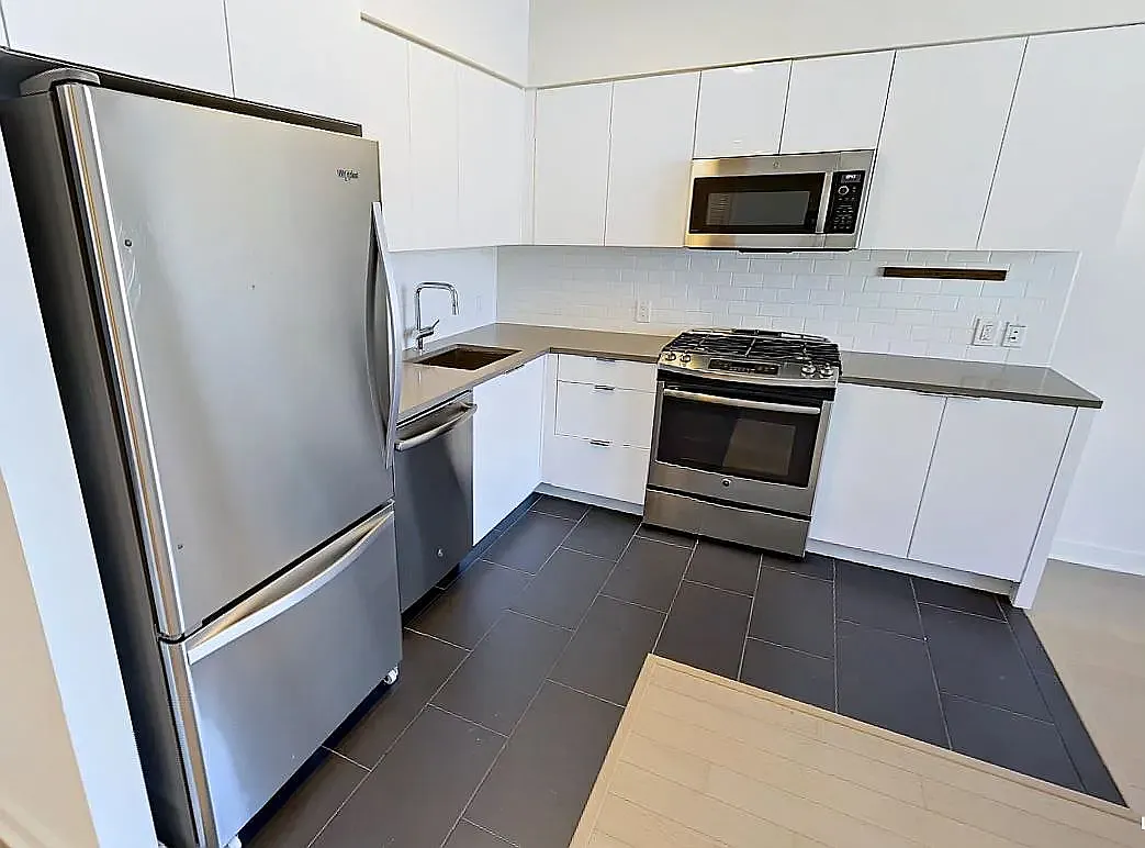 45 Hoyt Street — Photo 2