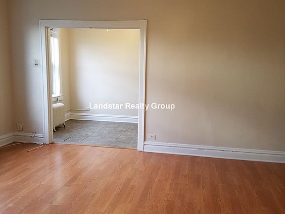 3rd image of 1333 W Birchwood Ave #405