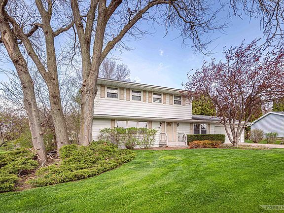 2nd image of 2603 S Elmwood Cir W